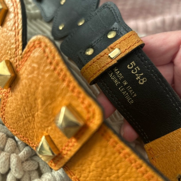 Studded  leather belt - Picture 10 of 14